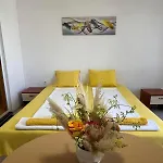 къща поморини Apartment Nessebar