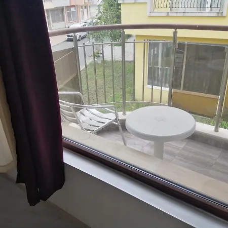 къща поморини 公寓 *