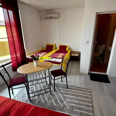 公寓 къща поморини *