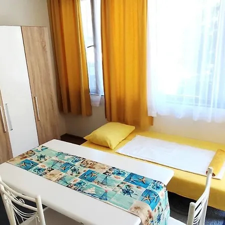 Apartament къща поморини *