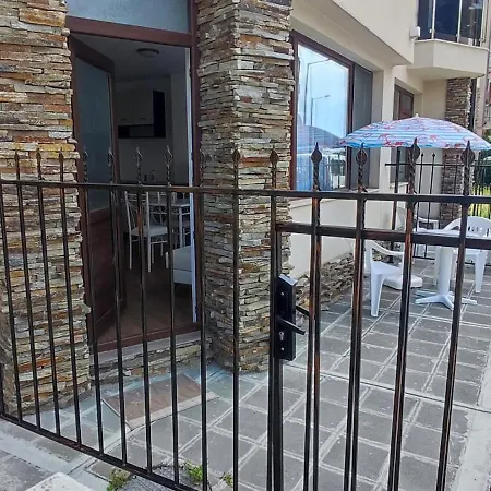 къща поморини Апартамент Несебър