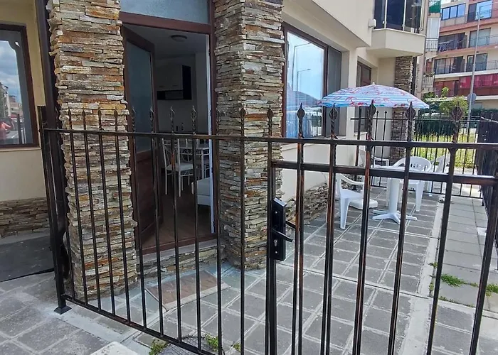 къща поморини Апартамент Несебър